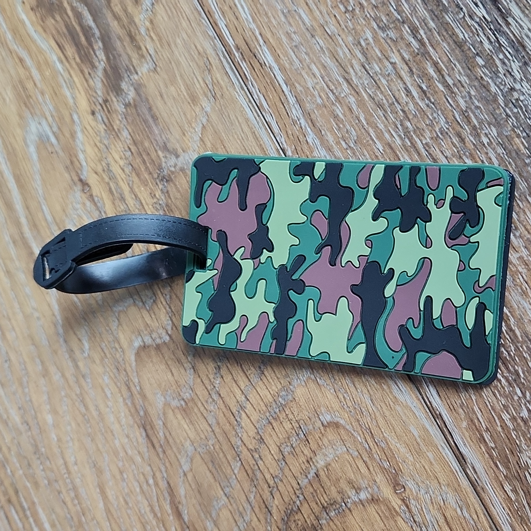 Camo Luggage Tag Green Black Red